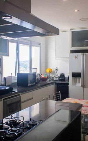 Apartamento à venda com 242m², 3 quartos e 4 vagasCozinha