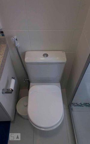 Apartamento à venda com 242m², 3 quartos e 4 vagasBanheiro da Suíte 1