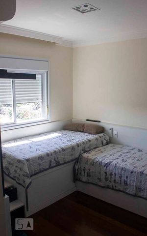 Apartamento à venda com 242m², 3 quartos e 4 vagasSuíte 3