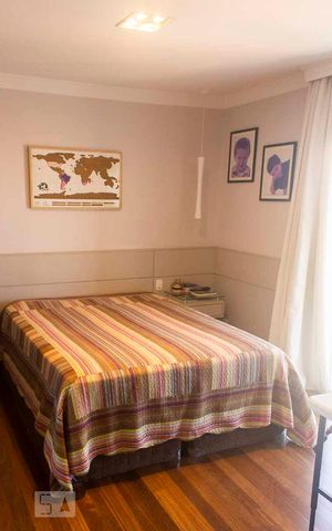 Apartamento à venda com 242m², 3 quartos e 4 vagasSuíte 2