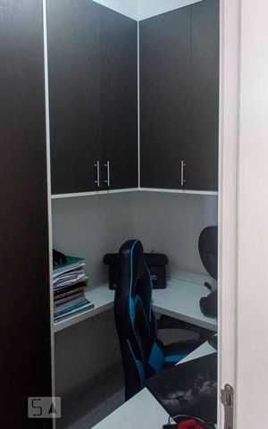 Apartamento à venda com 242m², 3 quartos e 4 vagasEscritório
