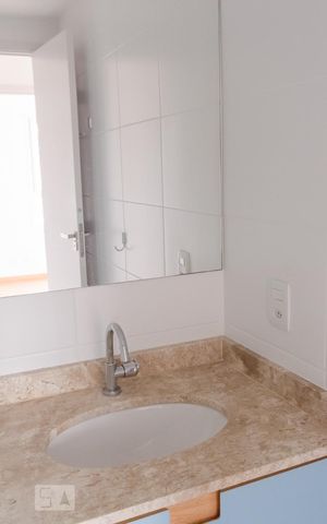 Apartamento para alugar com 63m², 2 quartos e 2 vagasBanheiro