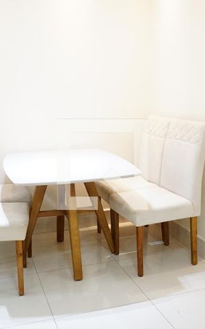 Apartamento à venda com 90m², 2 quartos e 1 vagaSala