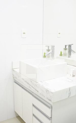 Apartamento à venda com 90m², 2 quartos e 1 vagaBanheiro Social