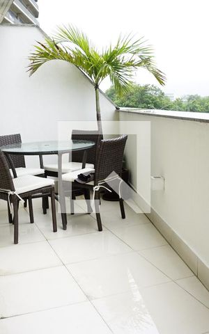 Apartamento à venda com 90m², 2 quartos e 1 vagaVaranda - Sala