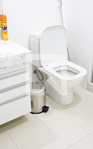 Apartamento à venda com 90m², 2 quartos e 1 vagaBanheiro Social