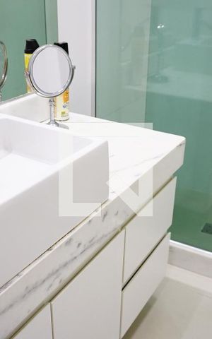 Apartamento à venda com 90m², 2 quartos e 1 vagaBanheiro Suite
