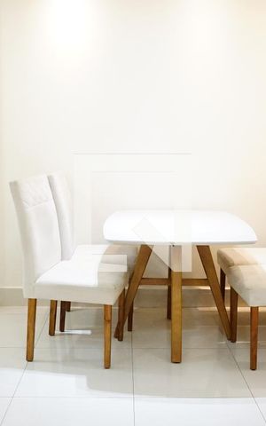Apartamento à venda com 90m², 2 quartos e 1 vagaSala