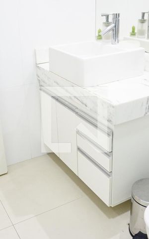 Apartamento à venda com 90m², 2 quartos e 1 vagaBanheiro Social