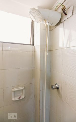 Apartamento à venda com 90m², 2 quartos e 1 vaga Apartamento à venda com 90m², 2 quartos e 1 vagaBanheiro Chuveiro