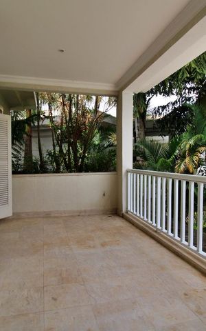 Casa de condomínio para alugar com 576m², 4 quartos e 4 vagasVaranda da Suíte Master