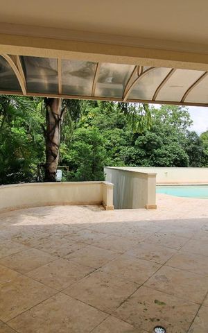 Casa de condomínio para alugar com 576m², 4 quartos e 4 vagasÁrea Externa