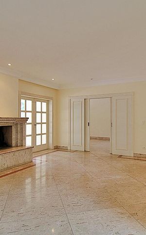 Casa de condomínio para alugar com 576m², 4 quartos e 4 vagasSala
