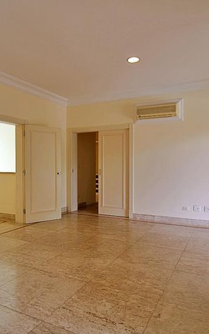 Casa de condomínio para alugar com 576m², 4 quartos e 4 vagasSuíte Master