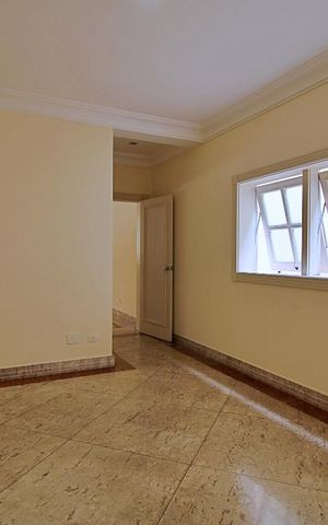 Casa de condomínio para alugar com 576m², 4 quartos e 4 vagasCopa