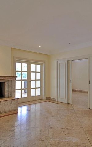Casa de condomínio para alugar com 576m², 4 quartos e 4 vagasSala