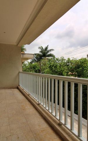Casa de condomínio para alugar com 576m², 4 quartos e 4 vagasVaranda da Suíte 4