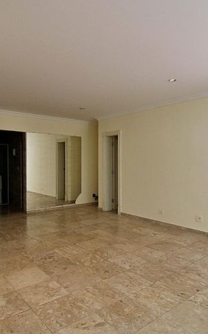 Casa de condomínio para alugar com 576m², 4 quartos e 4 vagasSalão