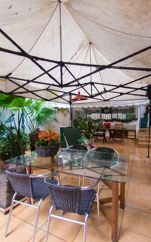 Casa à venda com 300m², 4 quartos e 2 vagas Casa à venda com 300m², 4 quartos e 2 vagasQuintal