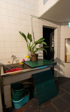 Casa à venda com 300m², 4 quartos e 2 vagas Casa à venda com 300m², 4 quartos e 2 vagasÁrea de Serviço