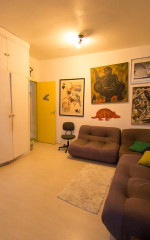 Casa à venda com 300m², 4 quartos e 2 vagas Casa à venda com 300m², 4 quartos e 2 vagasQuarto 2