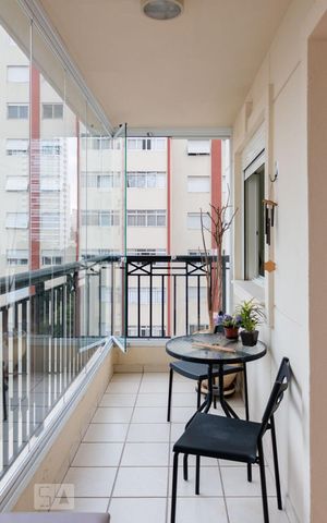 Apartamento à venda com 71m², 2 quartos e 1 vagaVaranda
