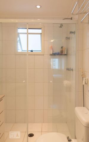 Apartamento à venda com 71m², 2 quartos e 1 vagaBanheiro da suíte