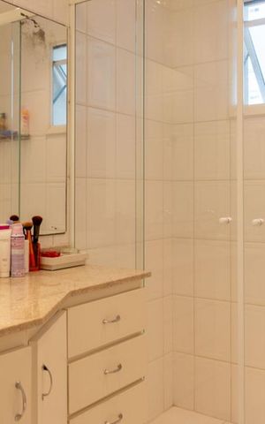Apartamento à venda com 71m², 2 quartos e 1 vagaBanheiro da suíte