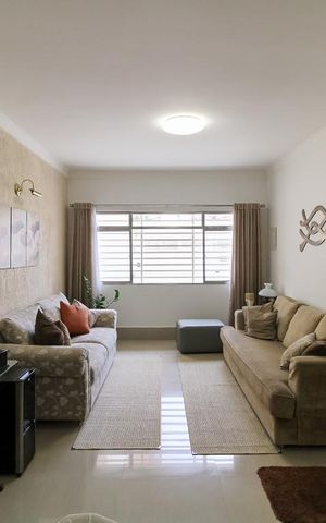 Casa à venda com 150m², 3 quartos e 4 vagas Casa à venda com 150m², 3 quartos e 4 vagasSala