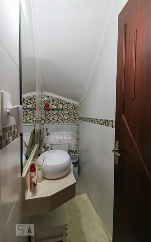 Casa à venda com 150m², 3 quartos e 4 vagas Casa à venda com 150m², 3 quartos e 4 vagasLavabo