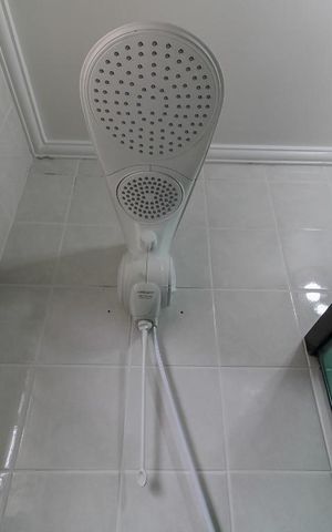 Casa à venda com 150m², 3 quartos e 4 vagas Casa à venda com 150m², 3 quartos e 4 vagasBanheiro da Suíte 2