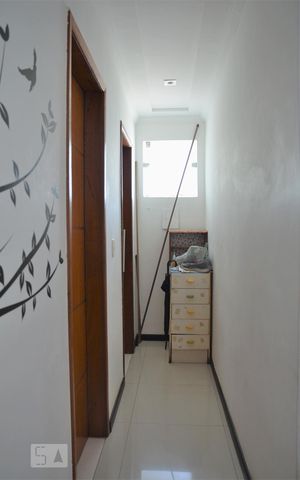 Casa de condomínio à venda com 97m², 3 quartos e sem vagaCorredor Quartos