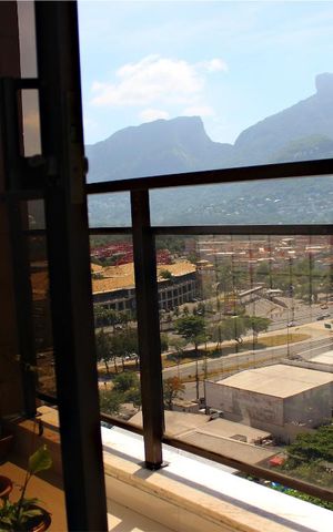 Apartamento para alugar com 129m², 4 quartos e 2 vagas Apartamento para alugar com 129m², 4 quartos e 2 vagasVaranda