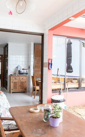 Casa à venda com 283m², 3 quartos e 4 vagas Casa à venda com 283m², 3 quartos e 4 vagasChurrasqueira e Forno - Área Externa