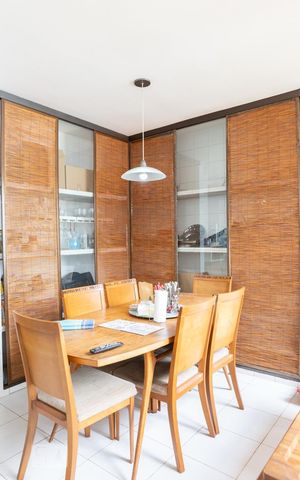 Casa à venda com 283m², 3 quartos e 4 vagas Casa à venda com 283m², 3 quartos e 4 vagasCozinha