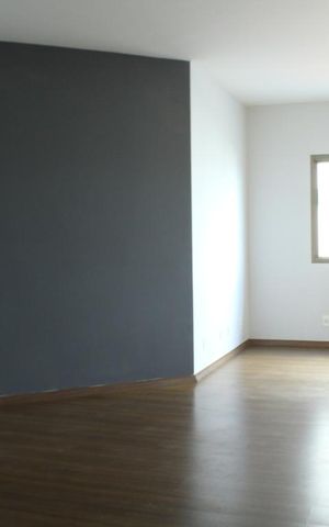 Apartamento à venda com 180m², 4 quartos e 2 vagas Apartamento à venda com 180m², 4 quartos e 2 vagasSala