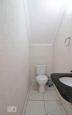 Casa de condomínio à venda com 90m², 3 quartos e 4 vagas Casa de condomínio à venda com 90m², 3 quartos e 4 vagasLavabo
