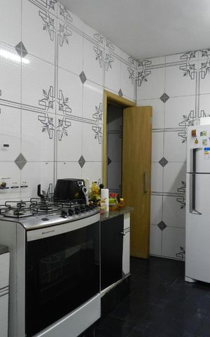 Casa à venda com 250m², 4 quartos e 2 vagasCozinha