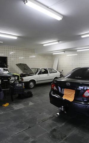 Casa à venda com 200m², 3 quartos e 7 vagasGaragem Coberta