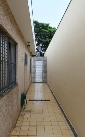 Casa à venda com 200m², 3 quartos e 7 vagasCorredor