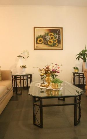 Casa à venda com 200m², 3 quartos e 7 vagasSala de Estar