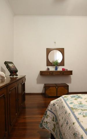 Casa à venda com 200m², 3 quartos e 7 vagasQuarto 2