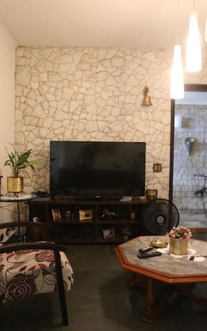 Casa à venda com 200m², 3 quartos e 7 vagasSala