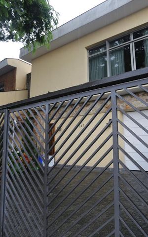 Casa à venda com 200m², 3 quartos e 7 vagasFachada da Casa