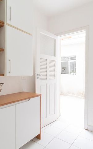 Casa à venda com 270m², 4 quartos e 2 vagasQuarto de Serviço