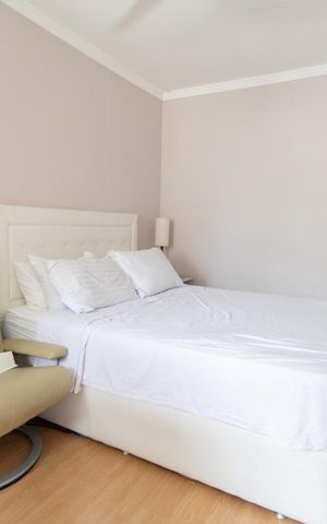 Casa à venda com 270m², 4 quartos e 2 vagasSuíte