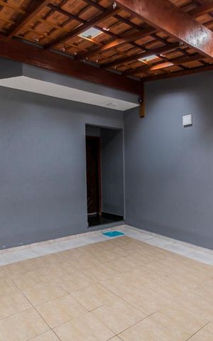 Casa à venda com 95m², 3 quartos e 2 vagas Casa à venda com 95m², 3 quartos e 2 vagasGaragem