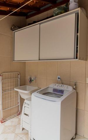 Casa à venda com 95m², 3 quartos e 2 vagas Casa à venda com 95m², 3 quartos e 2 vagasÁrea de Serviço