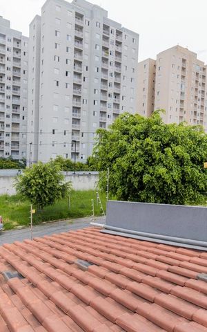 Casa à venda com 95m², 3 quartos e 2 vagas Casa à venda com 95m², 3 quartos e 2 vagasVista da Suíte