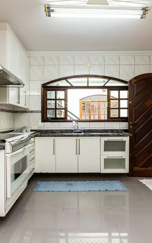 Casa à venda com 190m², 3 quartos e 2 vagas